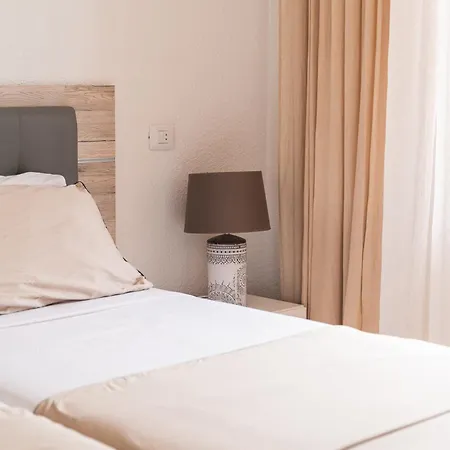 Sunset View, Cristianos - Port Royale Apartment *